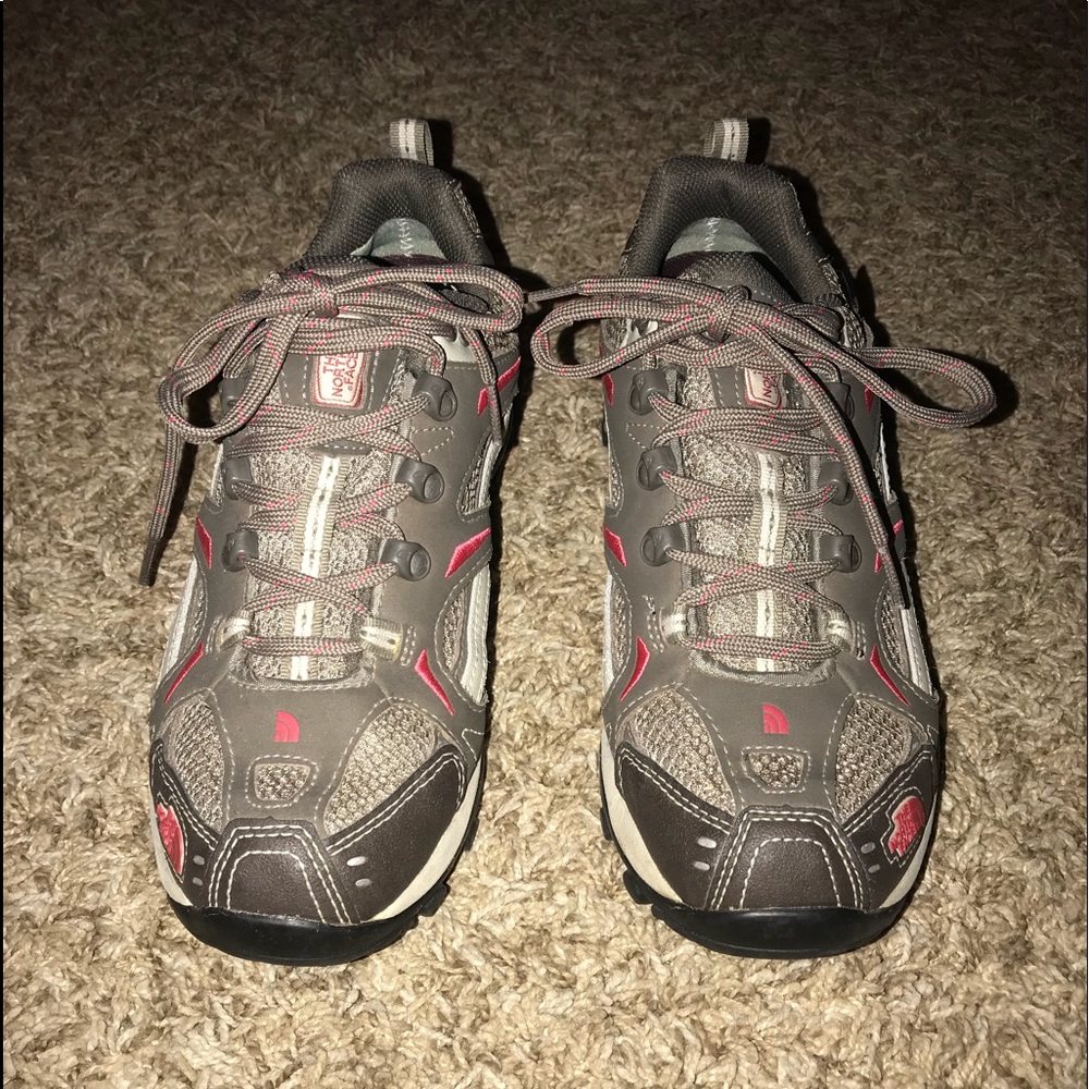 NEW The North Face Hikers